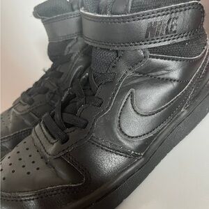Nike Court Borough Mid 2 GS 'Triple Black' CD7783-001